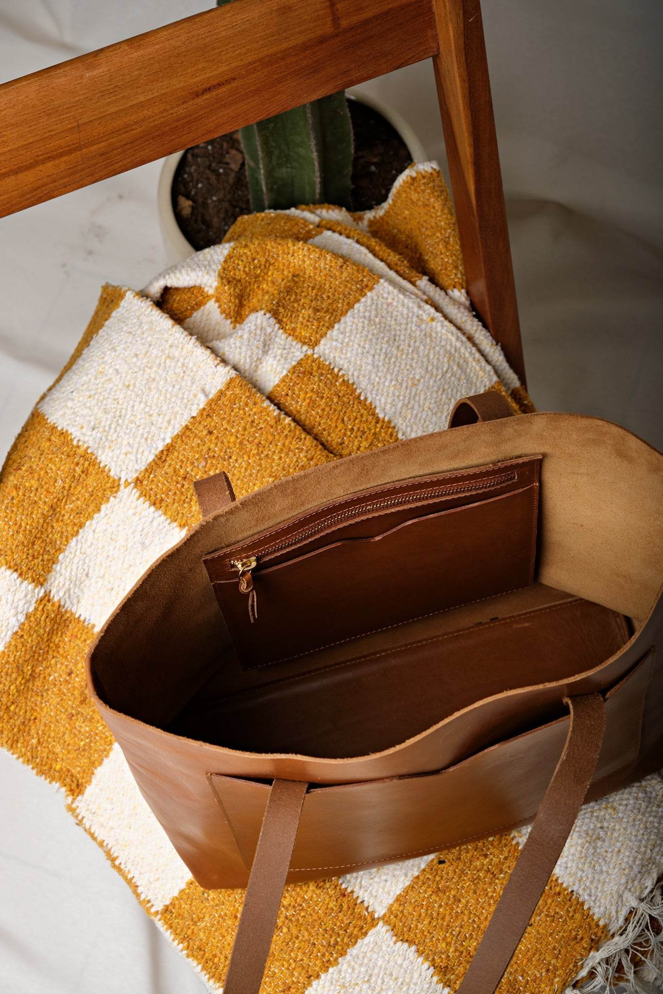 The Contigo Tote Bag - WP Standard