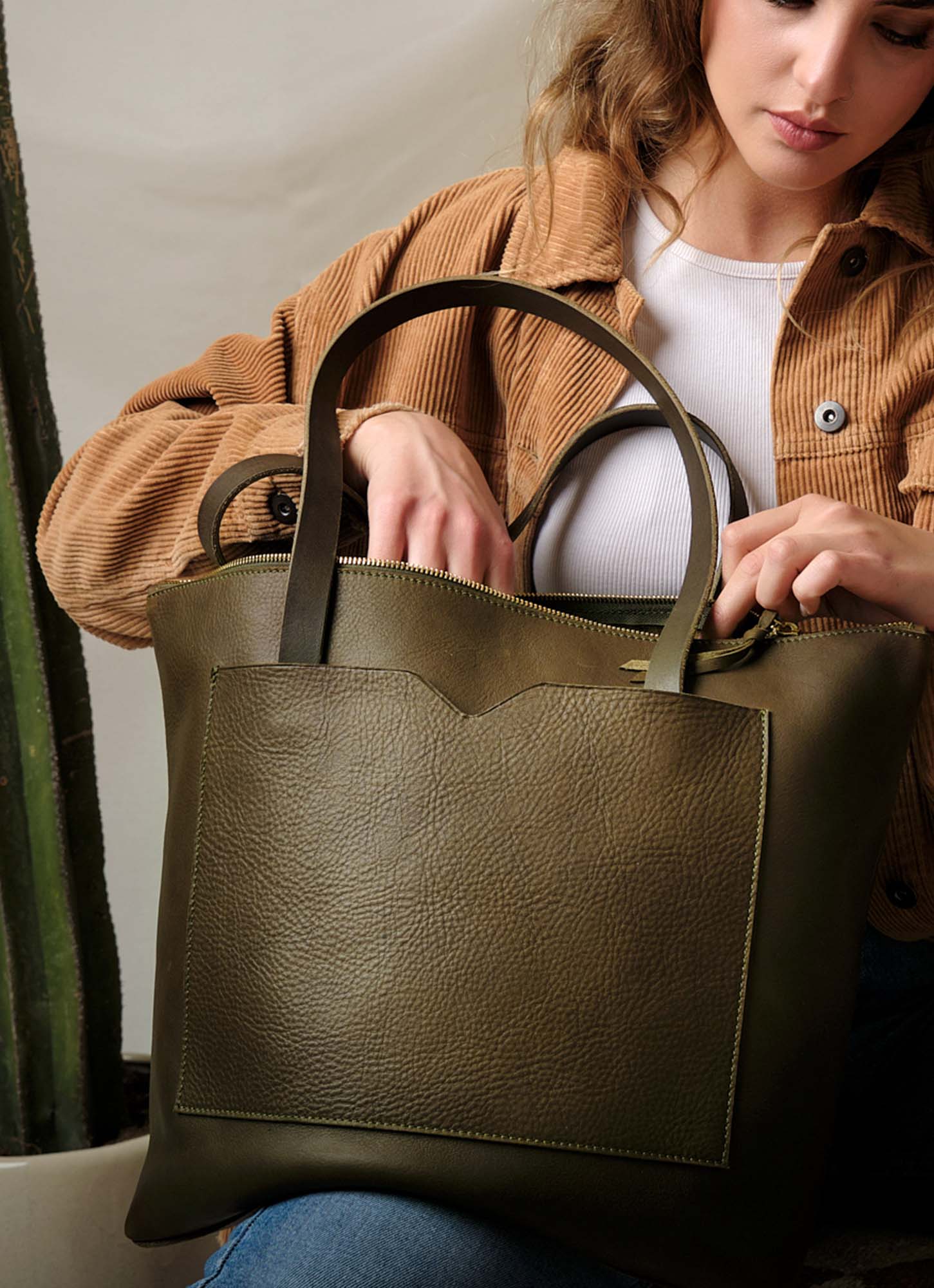 The Contigo Zipper Tote Bag