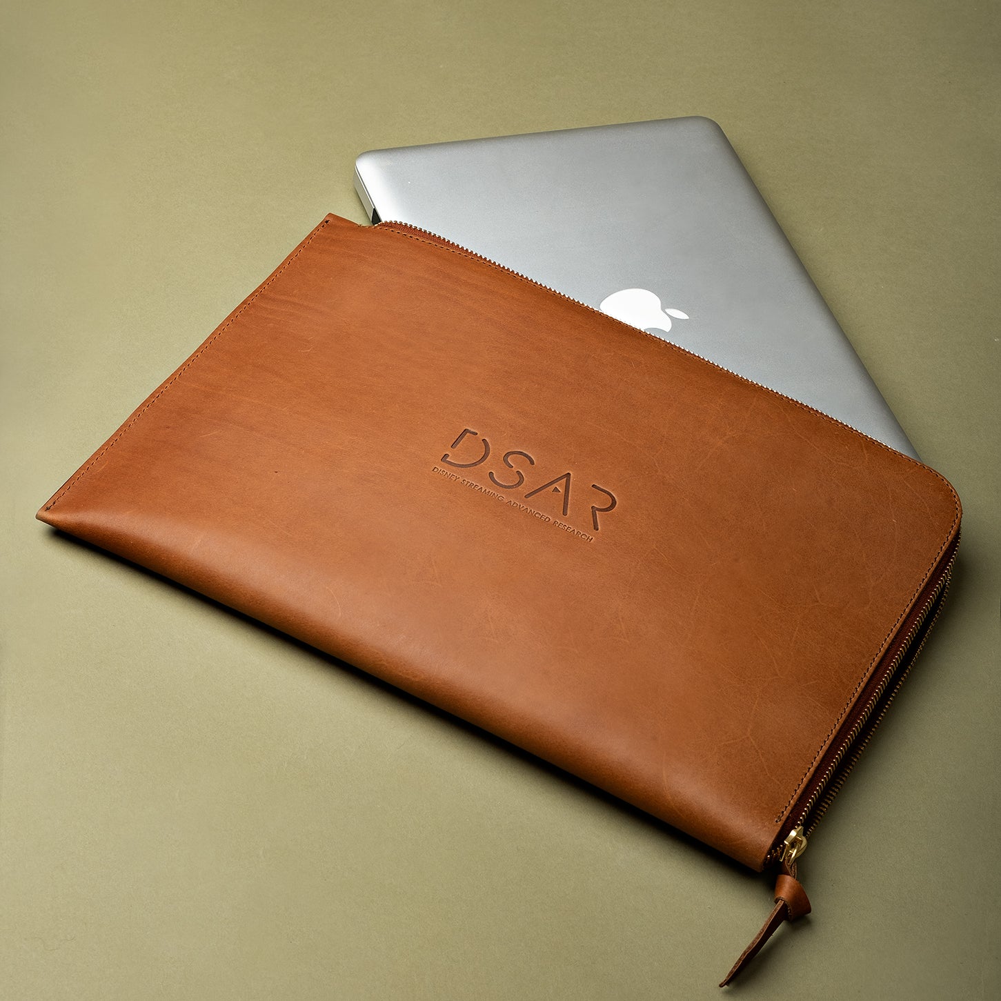 LaptopCaseT4_b66f1b8b-3862-410d-8671-e37ce7c60efd.jpg