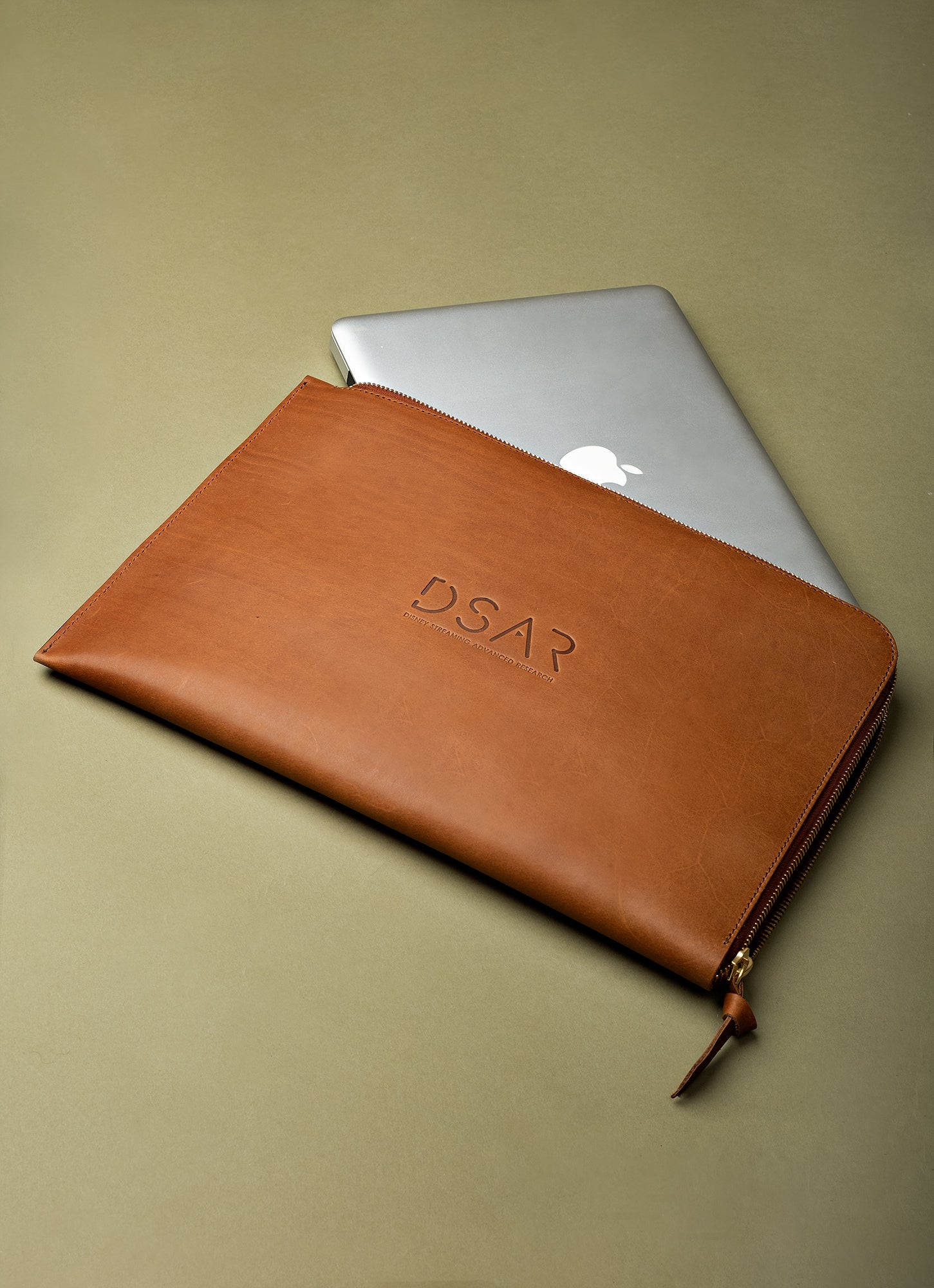 LaptopCaseT4_b66f1b8b-3862-410d-8671-e37ce7c60efd.jpg