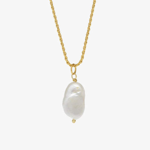 Gold Pearl Pendant Necklace